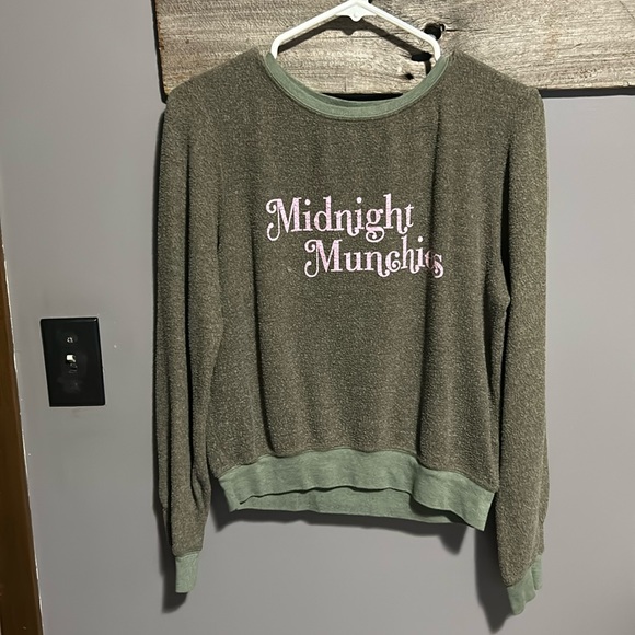 Revolve Wildfox Y2K style crewneck sweatshirt - Picture 2 of 11